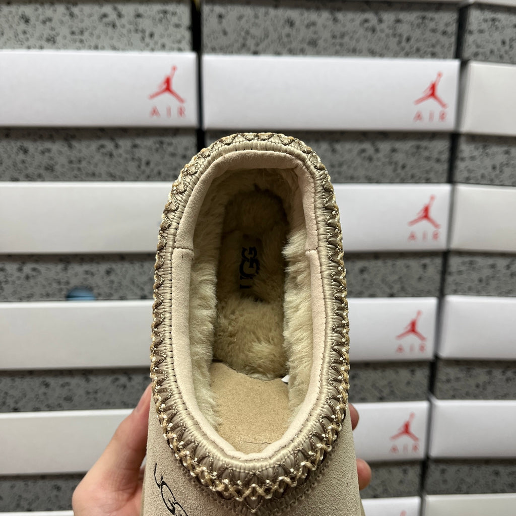 UGG Tuts Folk-Inspired Mini Boot – Olive Yellow (Style #5955) | Sizes 35–44