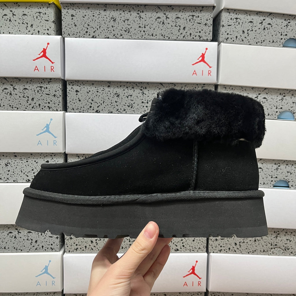UGG Funkette Boot – Black (Style #2551) | Sizes 35–40