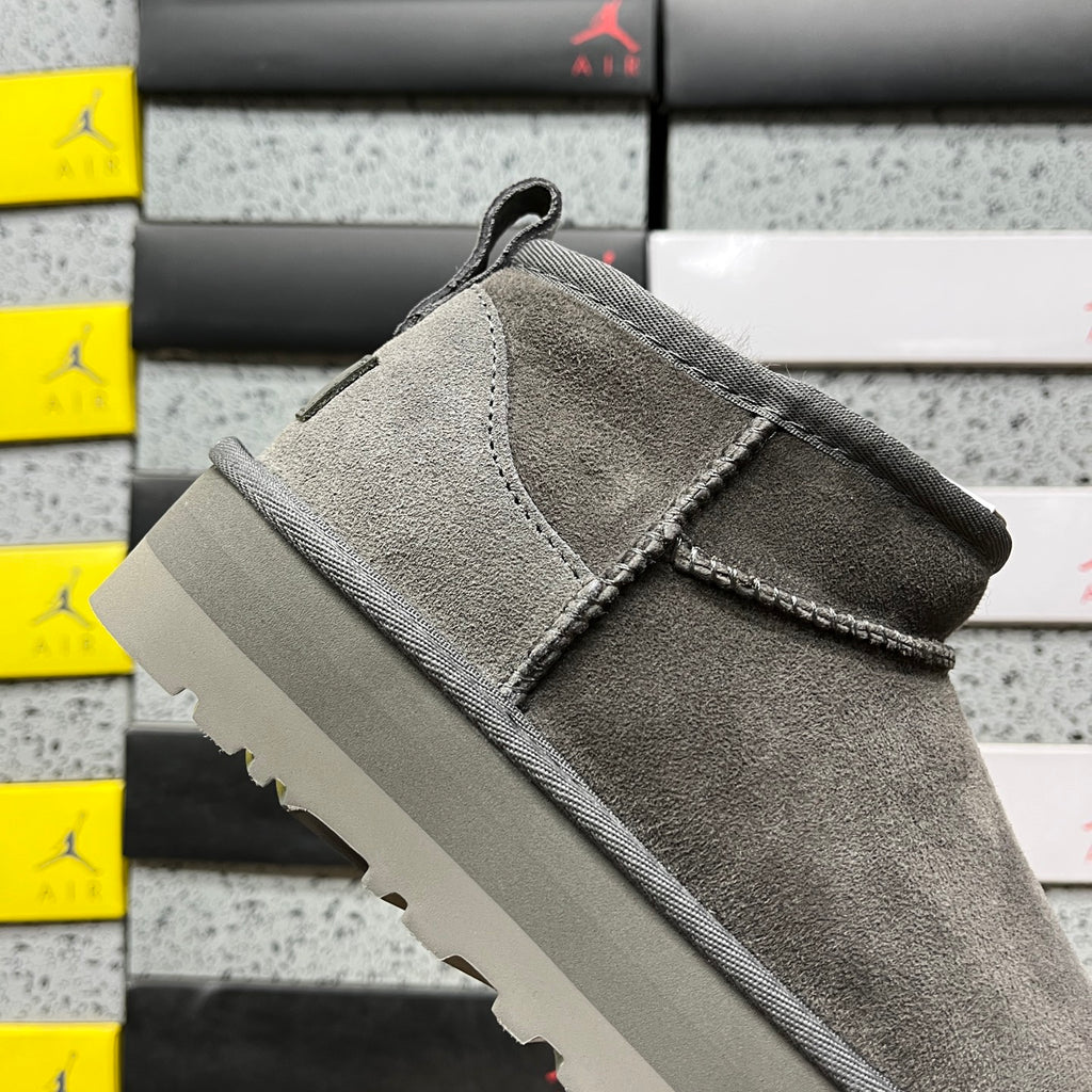 UGG Snow Boots – Grey with 3cm Heel (Style #1135093) | Sizes 35–40
