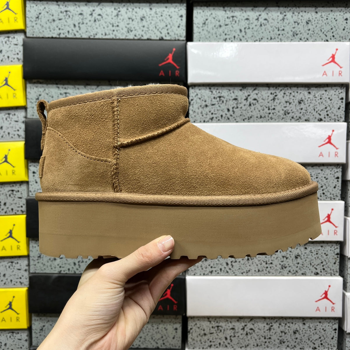 UGG Snow Boots – Chestnut with 5cm Heel (Style #1135092) | Sizes 35–40