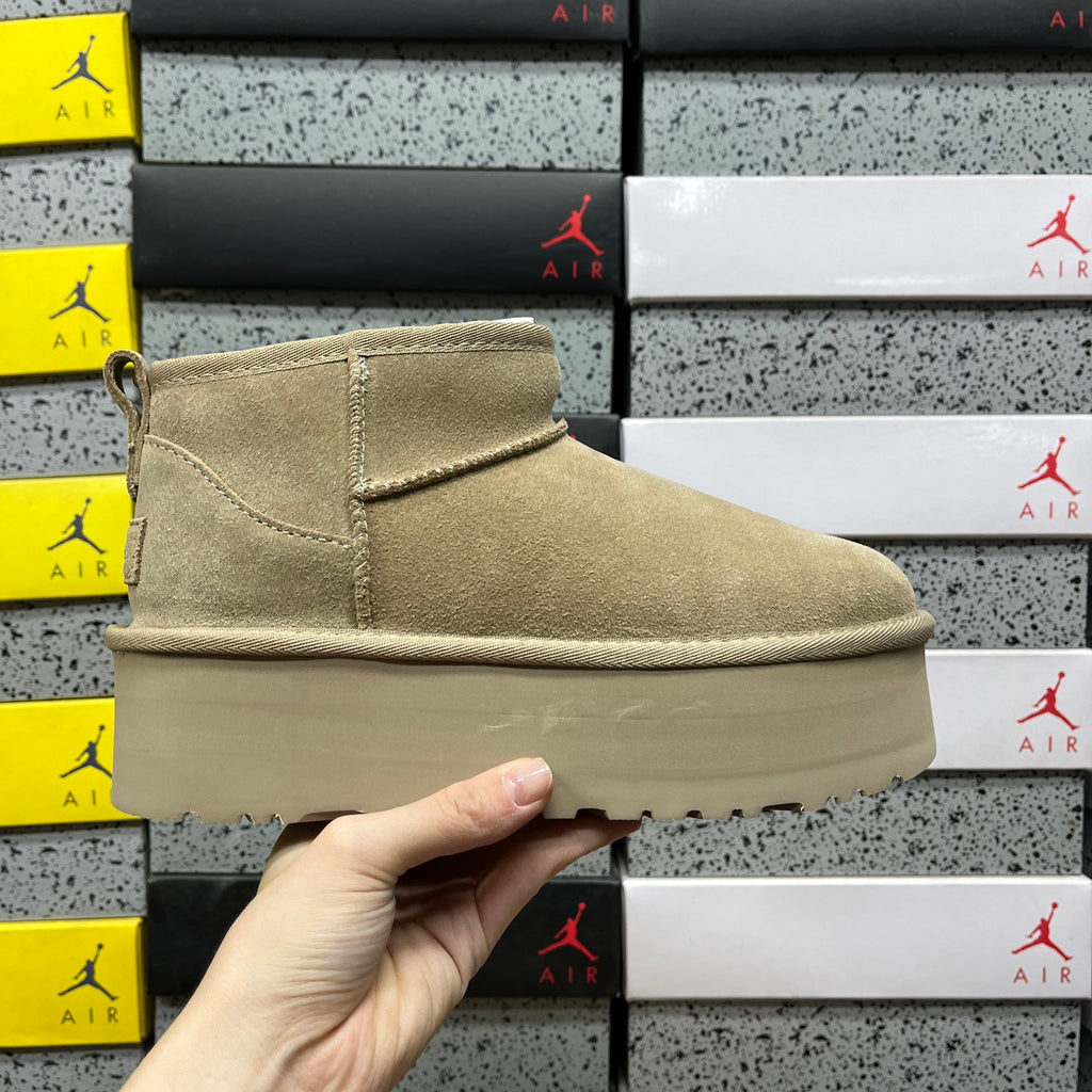 UGG Snow Boots – Canola with 5cm Heel (Style #1135092) | Sizes 35–40