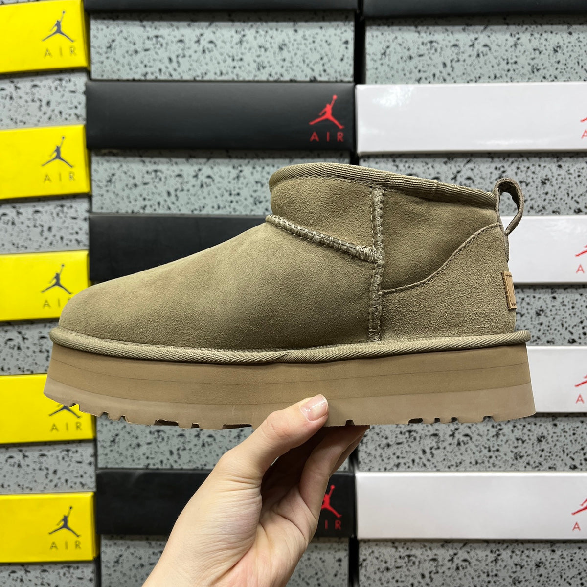 UGG Snow Boots – Antelope Brown with 3cm Heel (Style #1135093) | Sizes 35–40