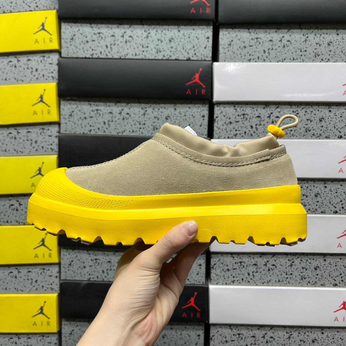 UGG Snow Boots – Yellow (Style #1144096) | Sizes 35–45