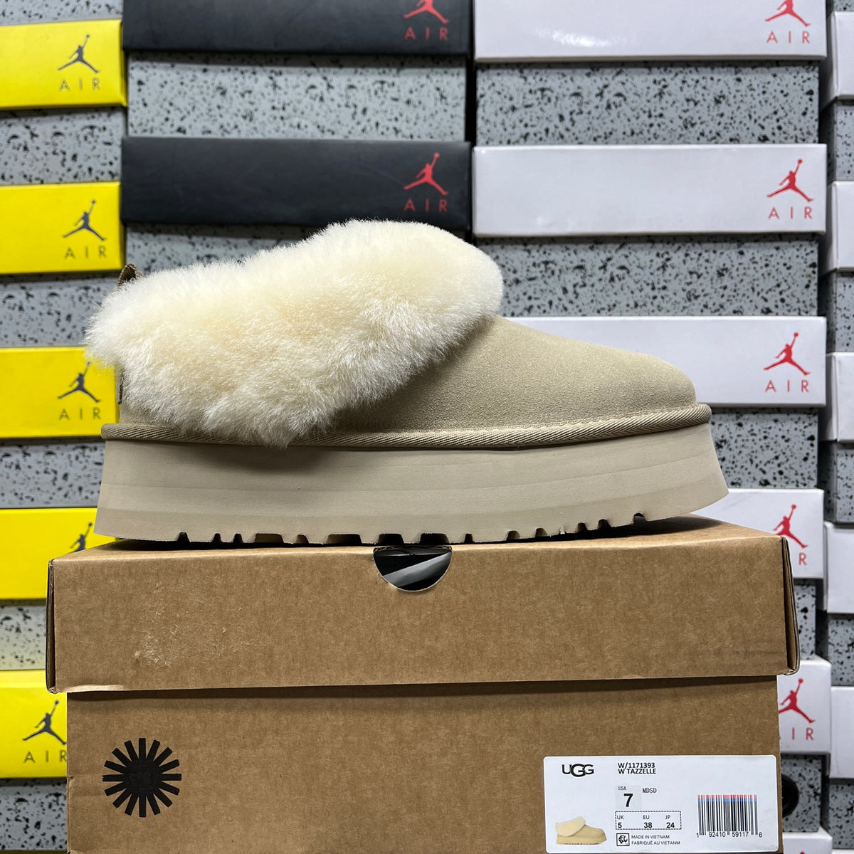 UGG Snow Boots – Sand (Style #1171393) | Sizes 35–40
