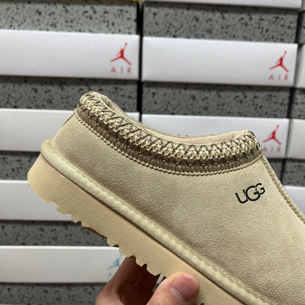 UGG Tuts Folk-Inspired Mini Boot – Olive Yellow (Style #5955) | Sizes 35–44