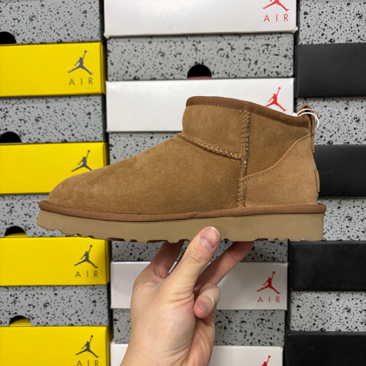 UGG Classic Mini II Boot – Chestnut (Style #W1116109) | Sizes 35–44