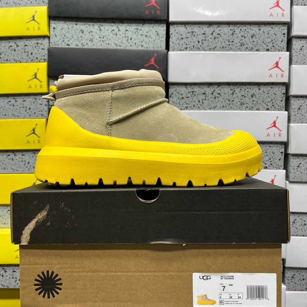 UGG Snow Boots – Classic Yellow (Style #1114196) | Sizes 35–45