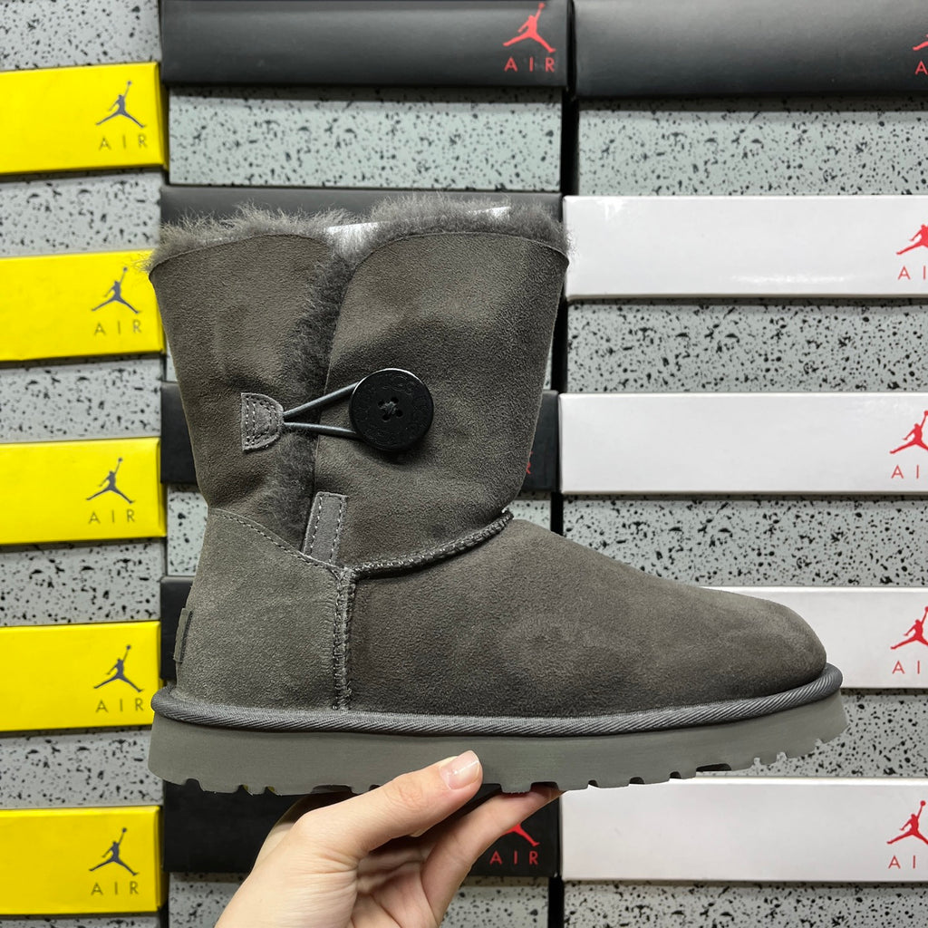 UGG Snow Boots – Classic Grey (Style #1016226) | Sizes 35–40