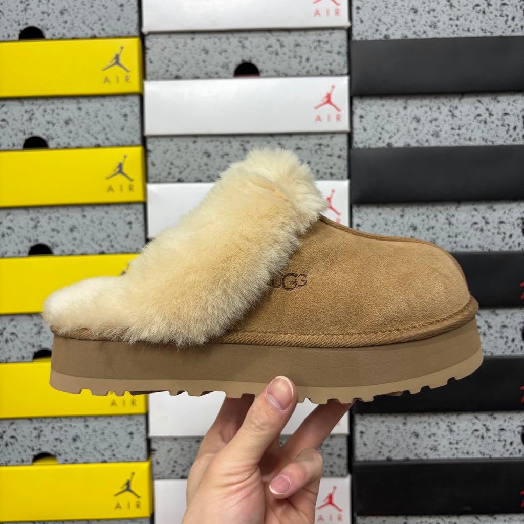 UGG Snow Boots – Chestnut Star Slide | 3cm Heel | Style #2550 | Sizes 35–40