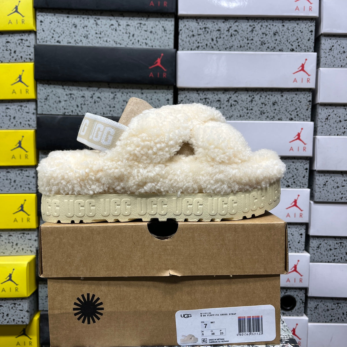 UGG Snow Boots – Beige (Style #1191135) | Sizes 35–40