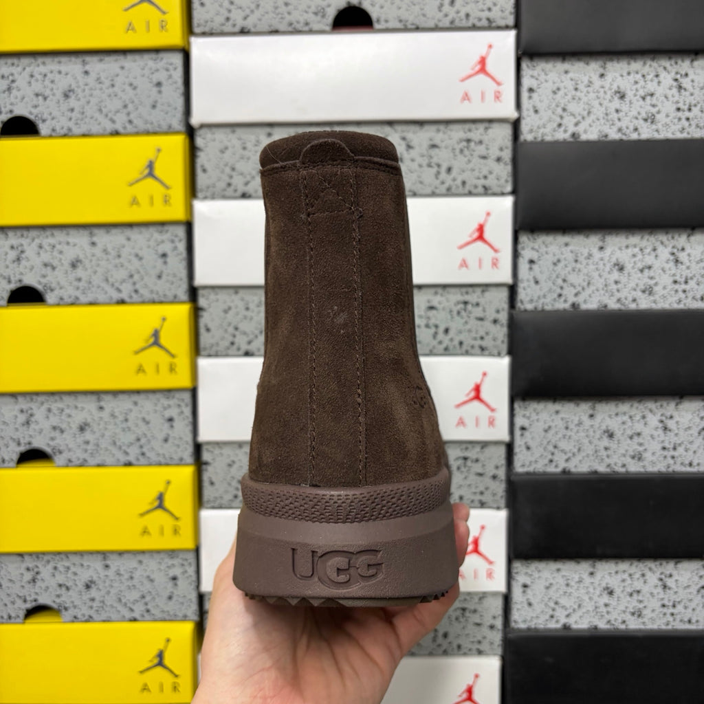 UGG Burleigh Chelsea Boot – Chocolate (Style #2050) | Sizes 39–44