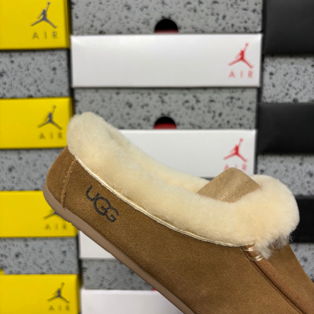 UGG Ansley Moccasin Slipper – Chestnut (Style #W1171391) | Sizes 35–40