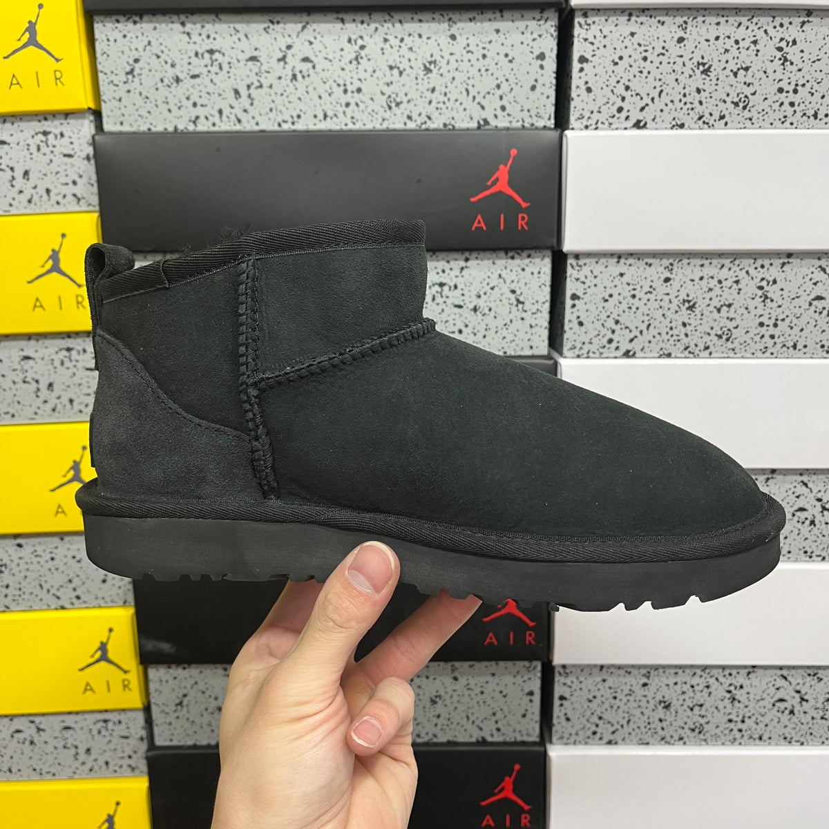 UGG Classic Mini II Boot – Black (Style #W1116109) | Sizes 35–44