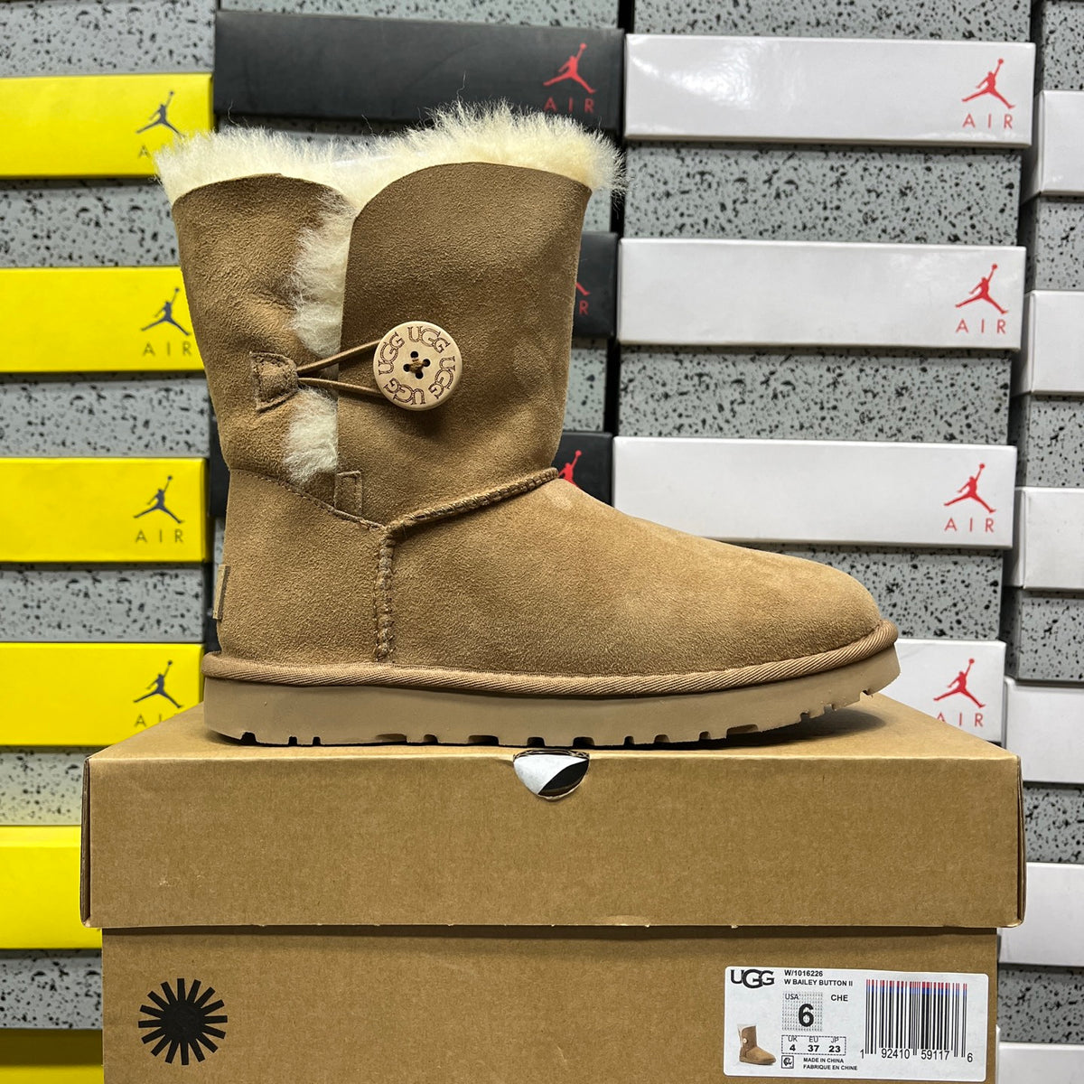 UGG Snow Boots – Classic Chestnut (Style #1016226) | Sizes 35–40