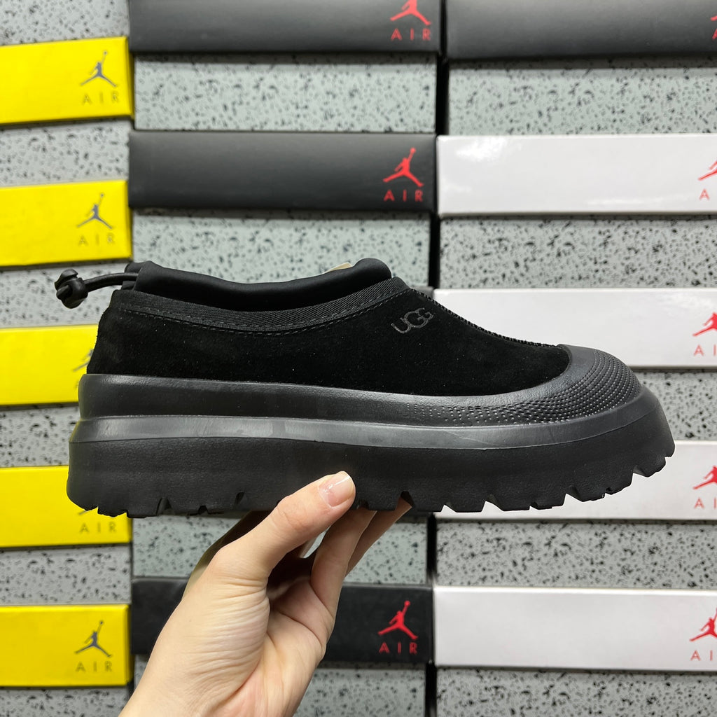 UGG Snow Boots – Black (Style #1144096) | Sizes 35–45
