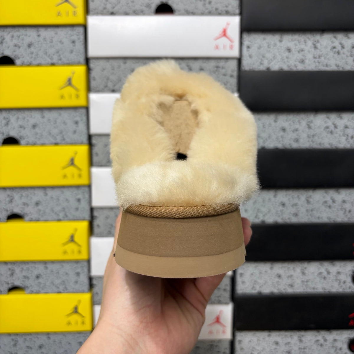 UGG Snow Boots – Chestnut Star Slide | 3cm Heel | Style #2550 | Sizes 35–40