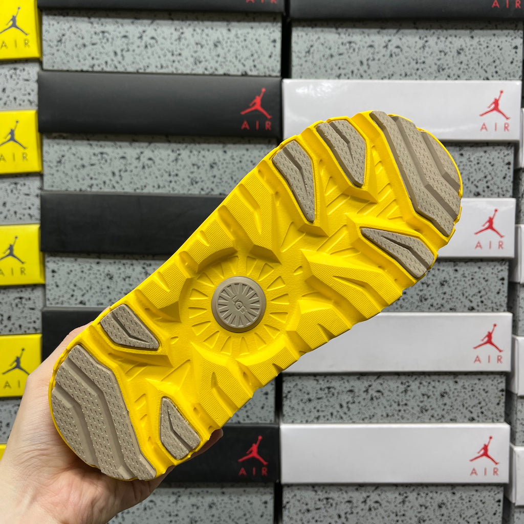 UGG Snow Boots – Yellow (Style #1144096) | Sizes 35–45