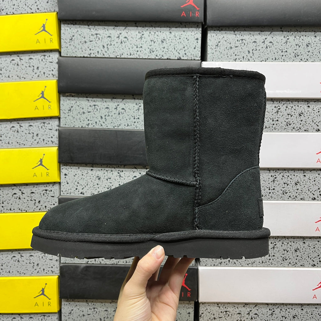 UGG Snow Boots – Classic Black (Style #1016223) | Sizes 35–40