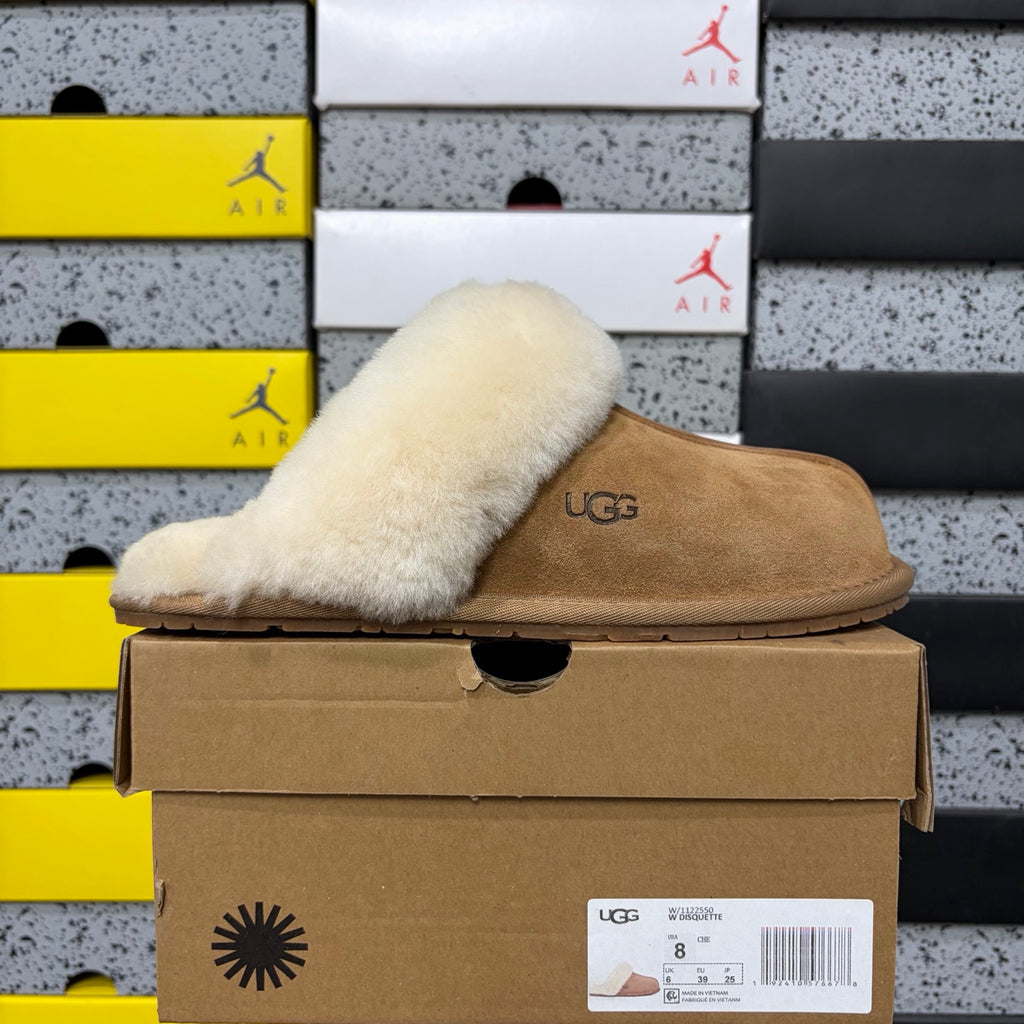 UGG Flat Slipper – Chestnut (Style #2550) | Sizes 35–40