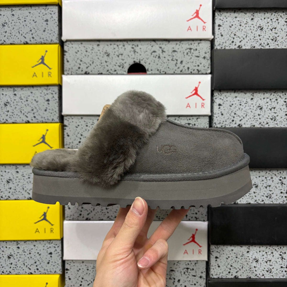 UGG Snow Boots – Gray Star Slide | 3cm Heel | Style #2550 | Sizes 35–40