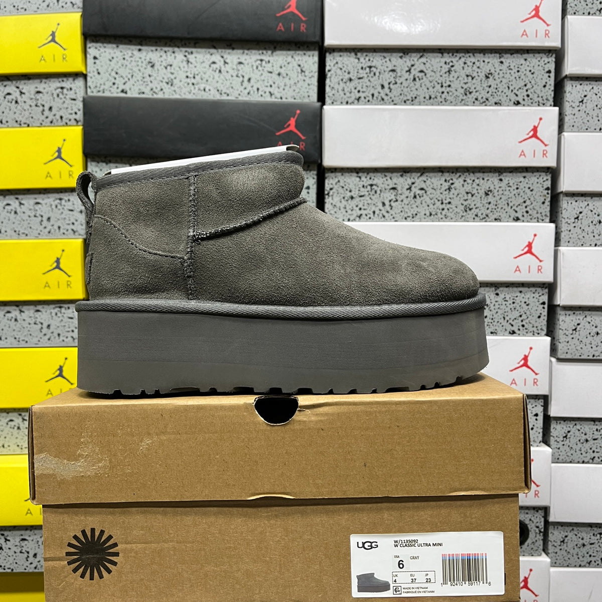 UGG Snow Boots – Grey with 5cm Heel (Style #1135092) | Sizes 35–40