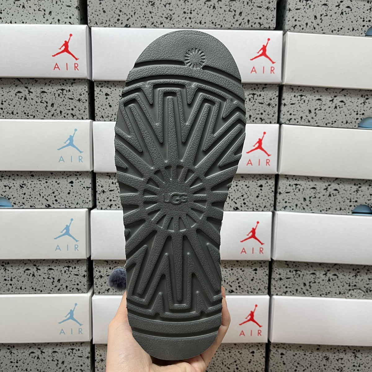 UGG Funkette Boot – Grey (Style #2551) | Sizes 35–40