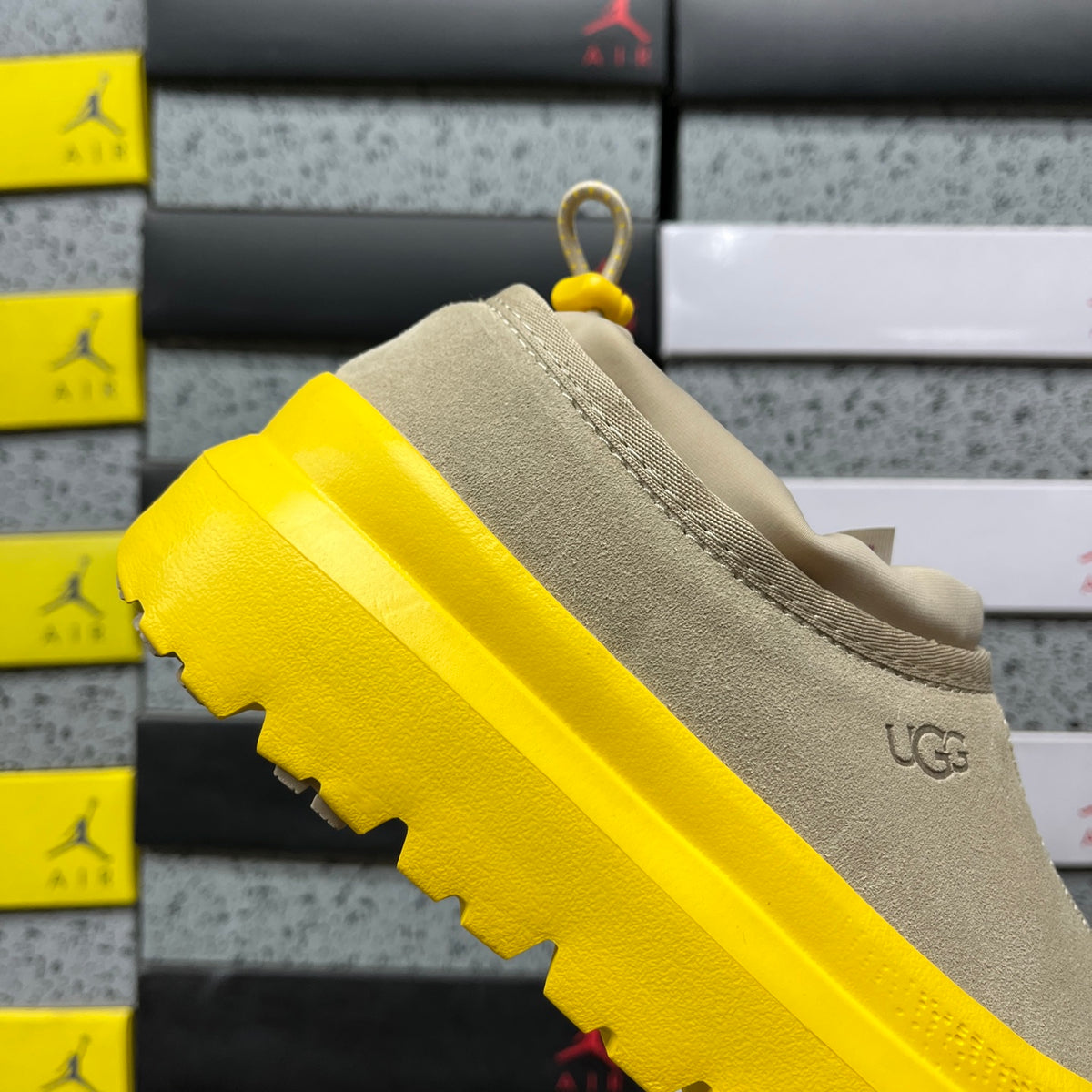 UGG Snow Boots – Yellow (Style #1144096) | Sizes 35–45