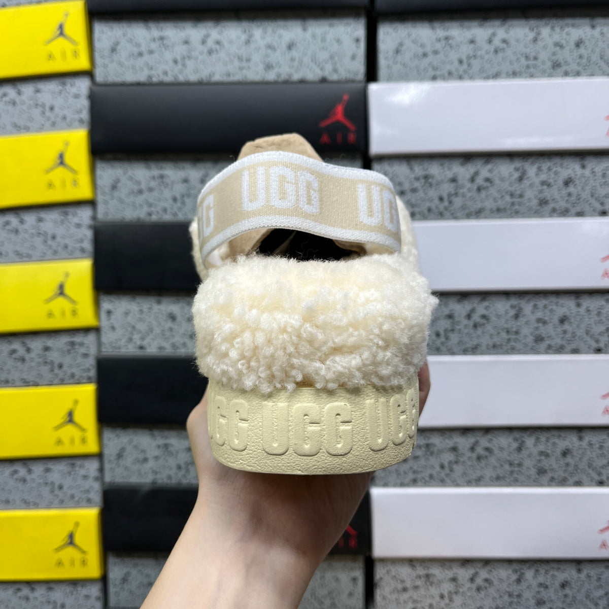 UGG Snow Boots – Beige (Style #1191135) | Sizes 35–40