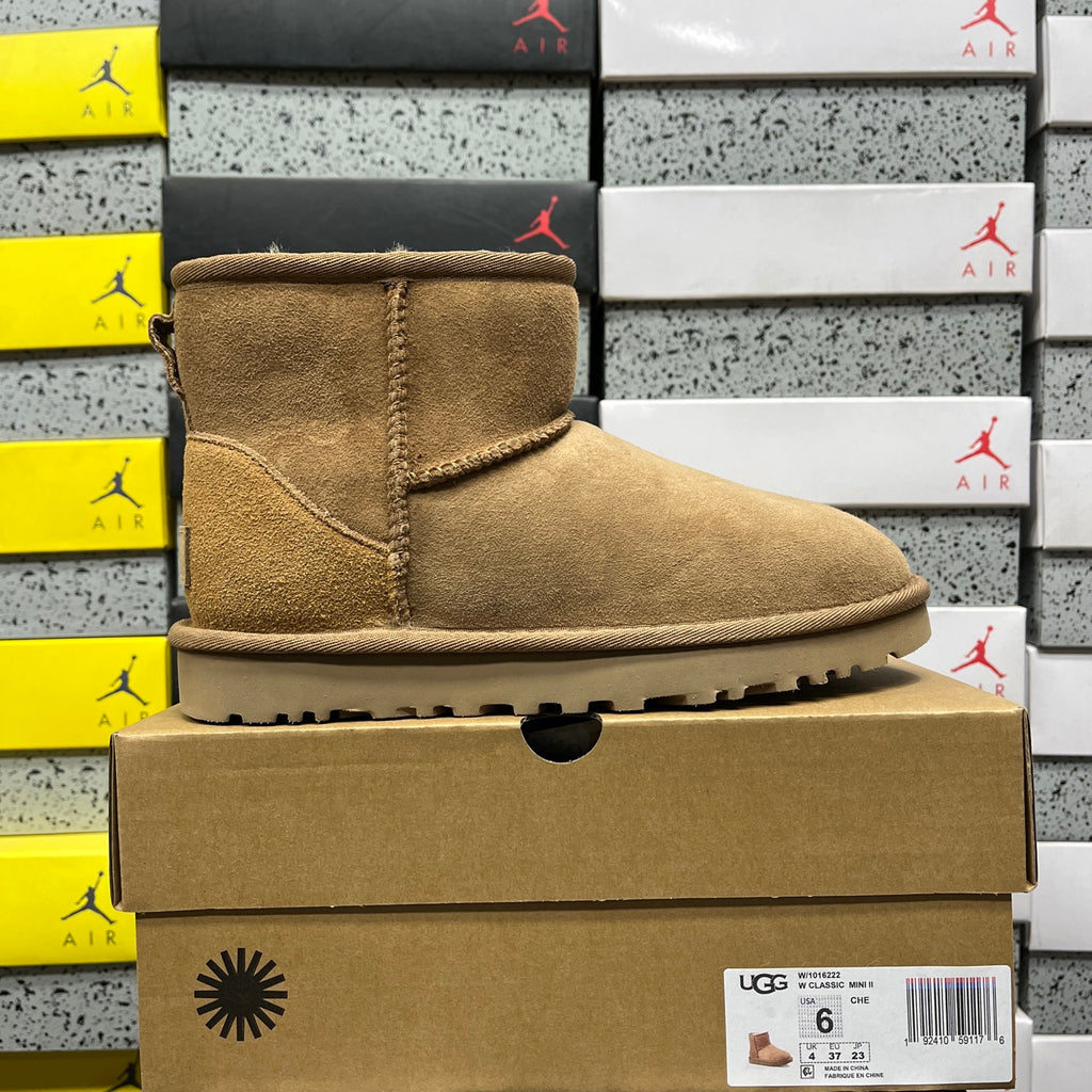 UGG Snow Boots – Classic Black (Style #1016222) | Sizes 35–40