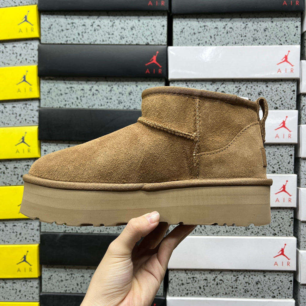 UGG Snow Boots – Chestnut with 3cm Heel (Style #1135093) | Sizes 35–40