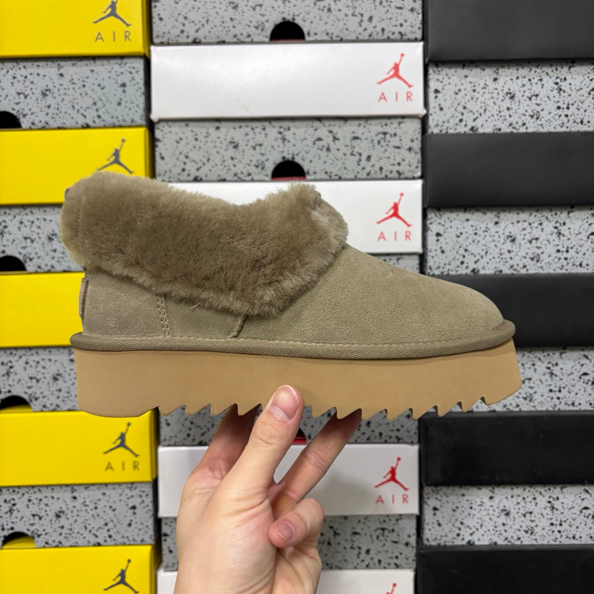 UGG Classic Festive Platform Boot – Brown (Style #W1166733) | Sizes 35–40