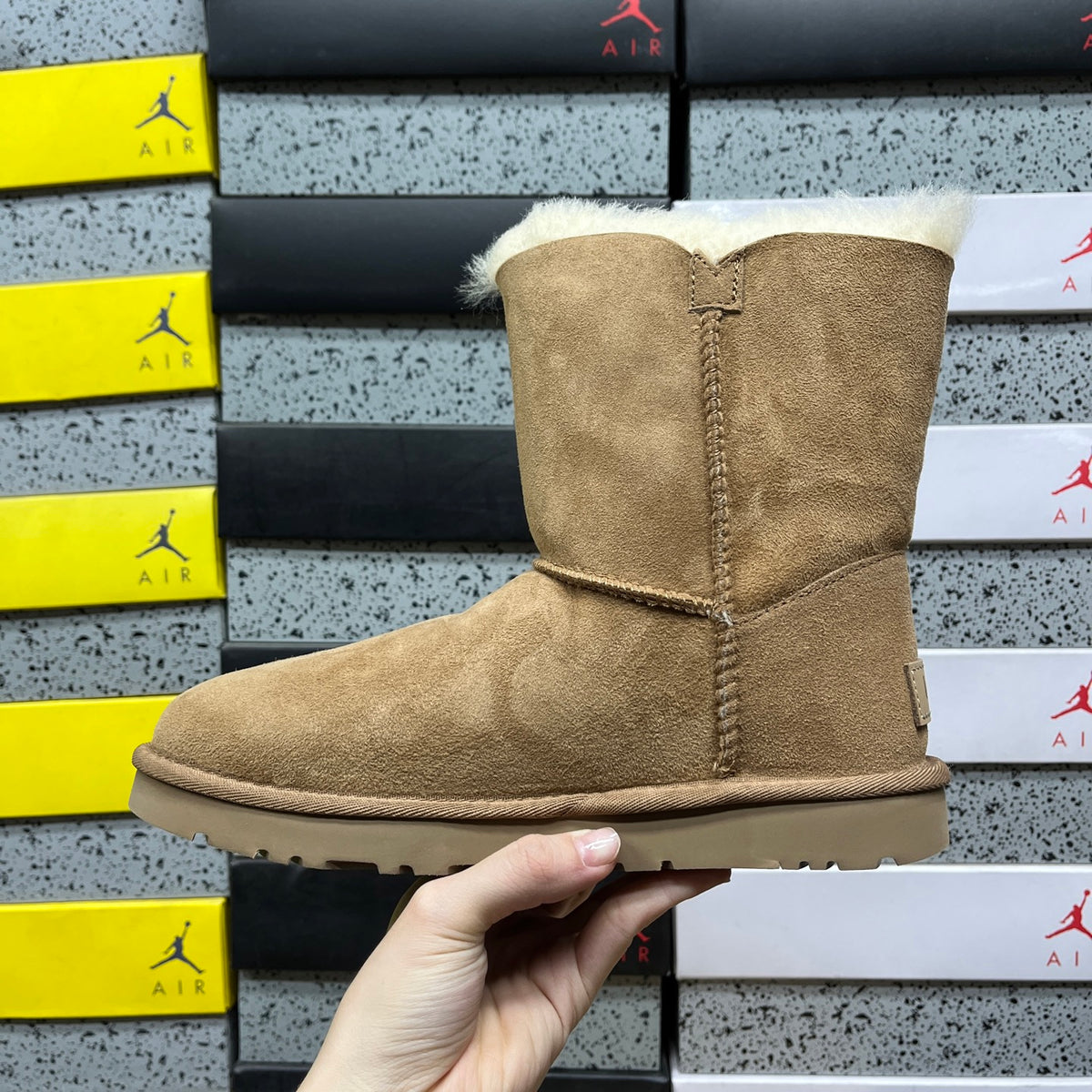 UGG Snow Boots – Classic Chestnut (Style #1016226) | Sizes 35–40