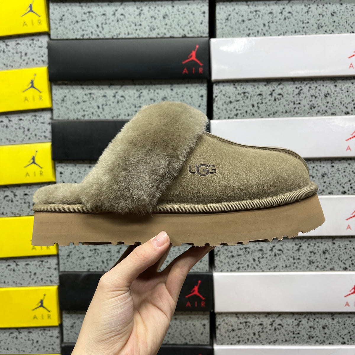 UGG Snow Boots – Antelope Brown (Style #1122550) | Sizes 35–40
