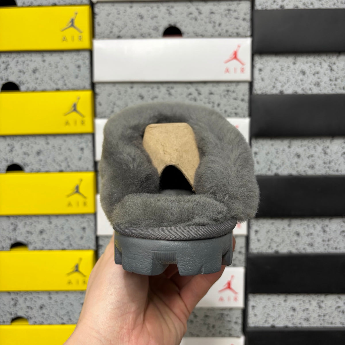 UGG Star Motif Slipper – Grey (Style #5125) | Sizes 35–40