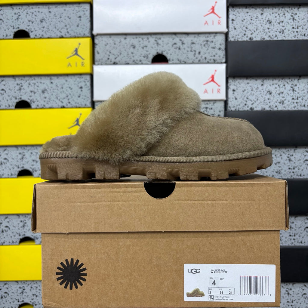 UGG Star Motif Slipper – Antelope Brown (Style #5125) | Sizes 35–40