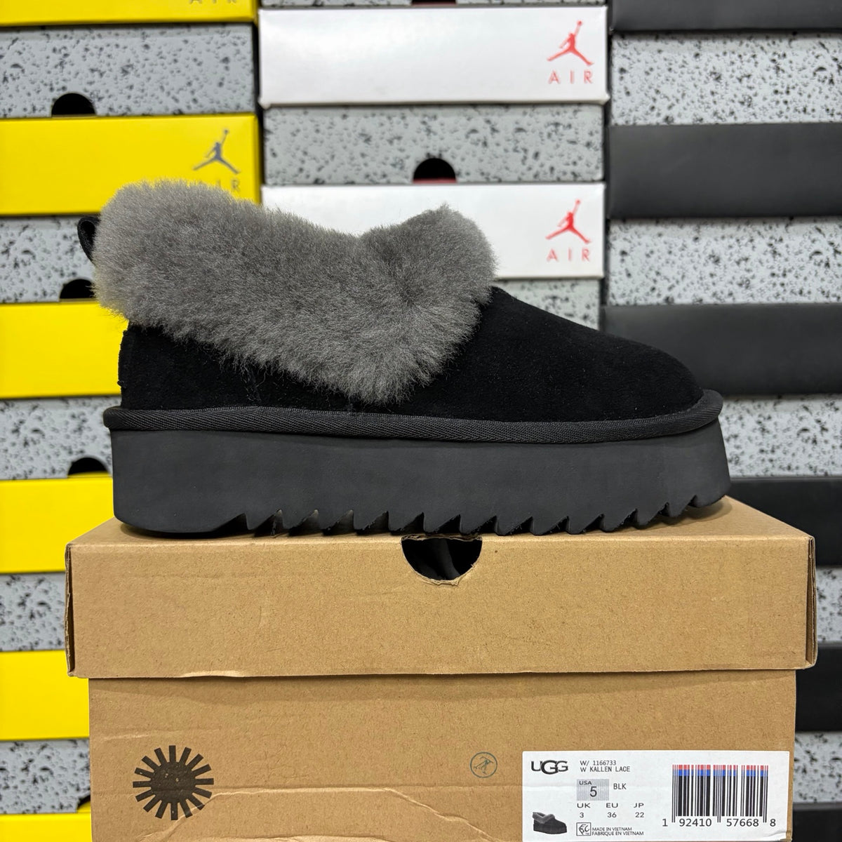 UGG Classic Festive Platform Boot – Black (Style #W1166773) | Sizes 35–40
