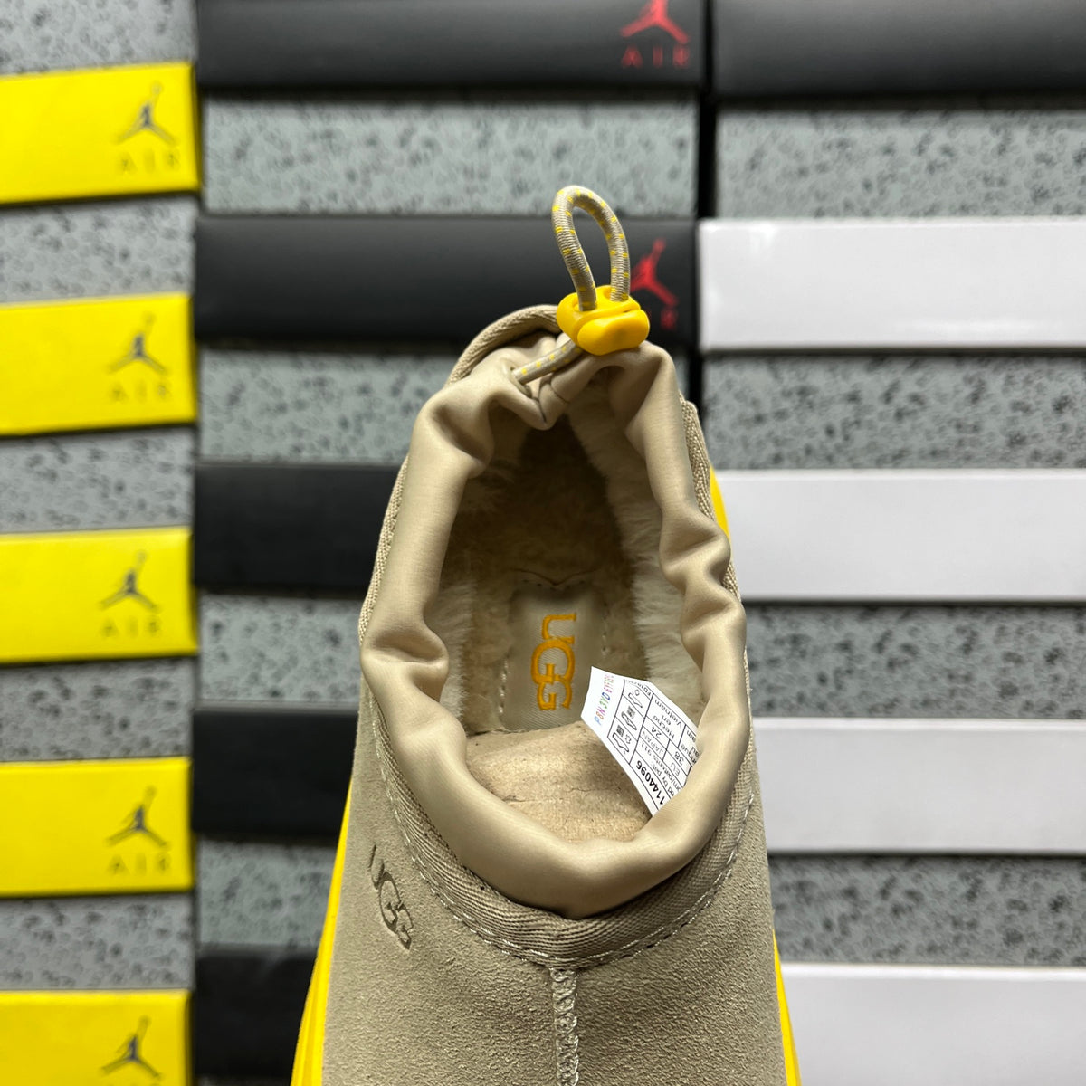 UGG Snow Boots – Yellow (Style #1144096) | Sizes 35–45