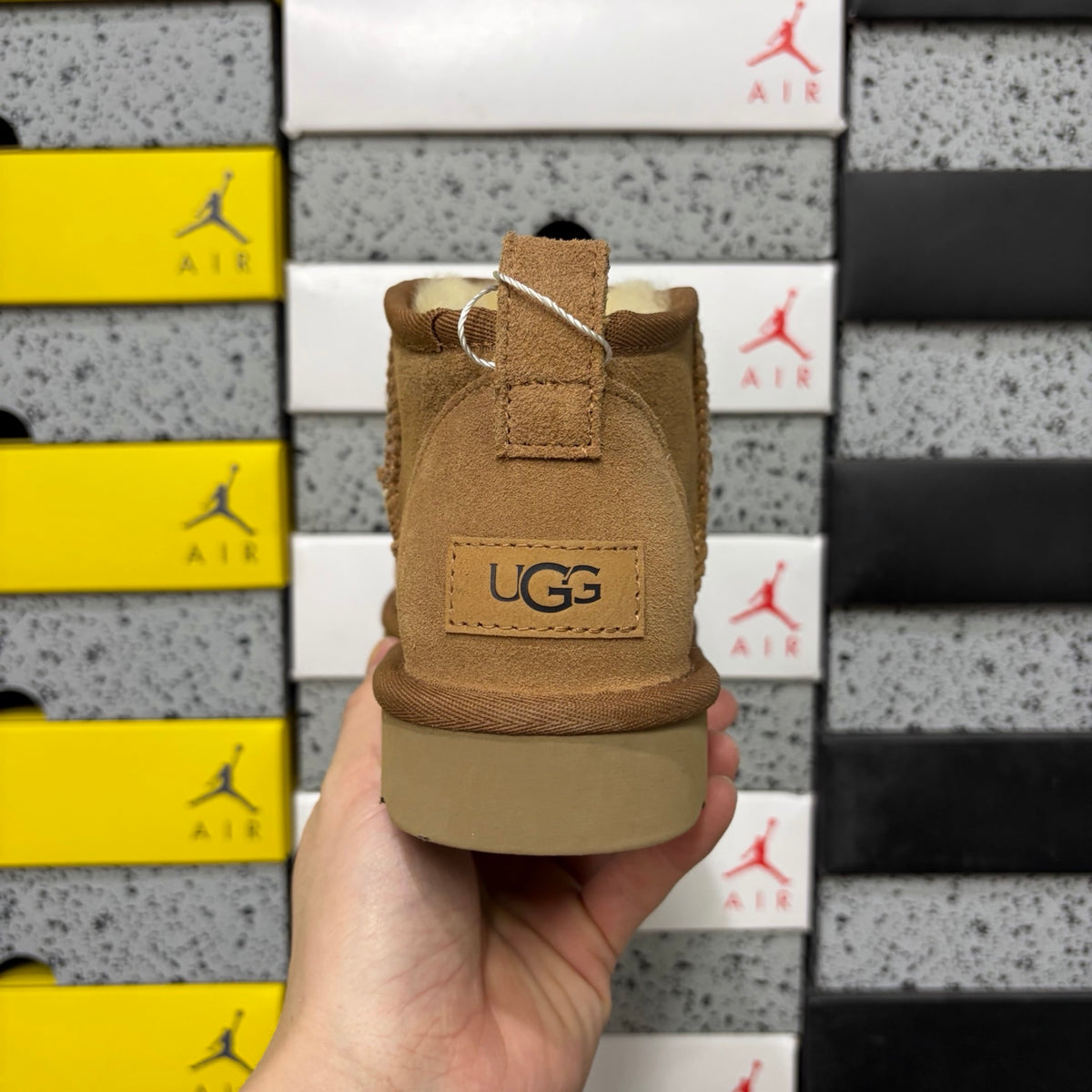 UGG Classic Mini II Boot – Chestnut (Style #W1116109) | Sizes 35–44
