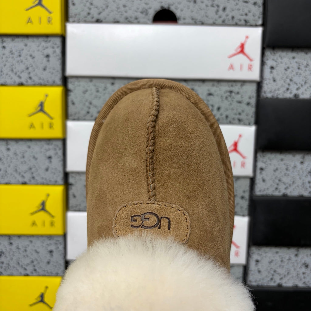 UGG Star Motif Slipper – Chestnut (Style #5125) | Sizes 35–40