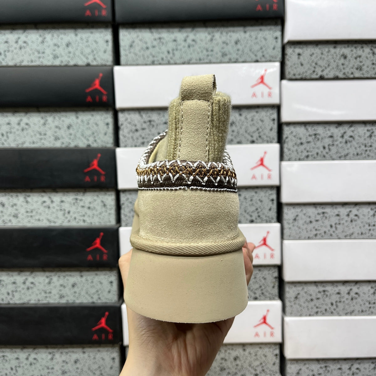UGG Snow Boots – Canola (Style #1122556) | Sizes 35–41