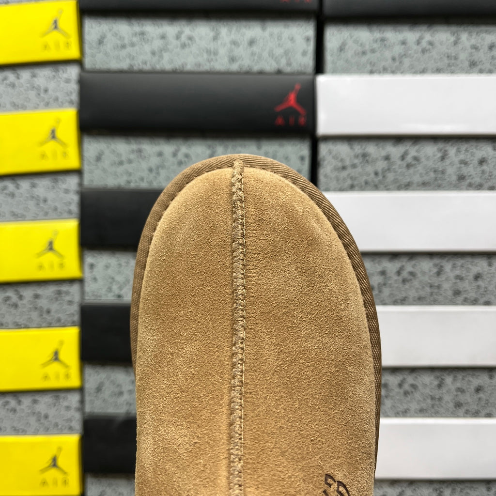 UGG Snow Boots – Classic Chestnut (Style #1122553) | Sizes 35–41