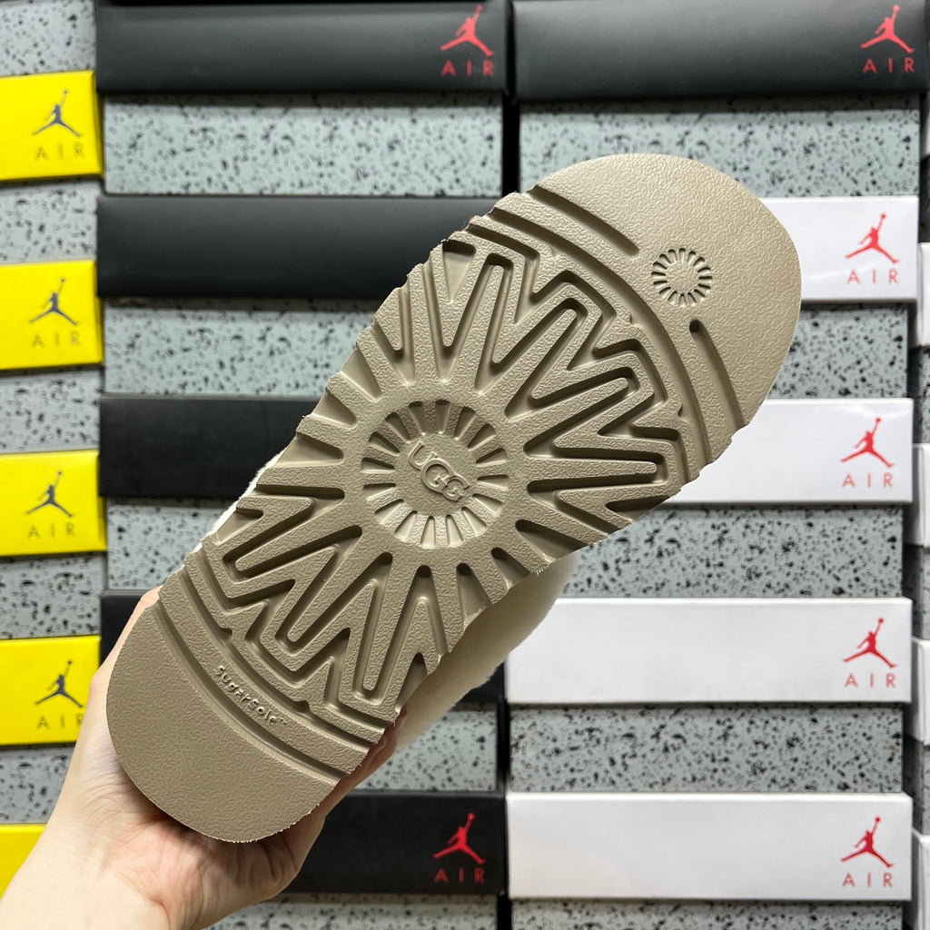 UGG Snow Boots – Sand (Style #1171393) | Sizes 35–40