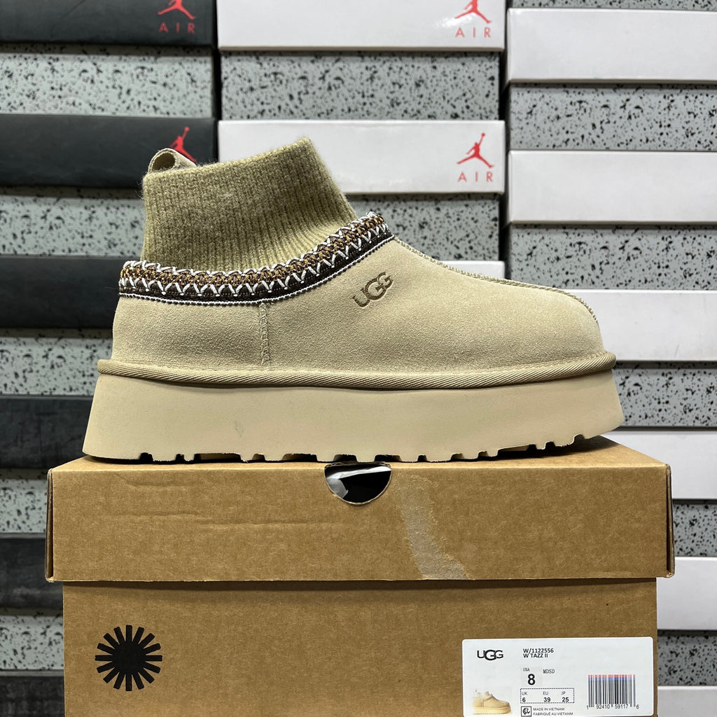 UGG Snow Boots – Canola (Style #1122556) | Sizes 35–41