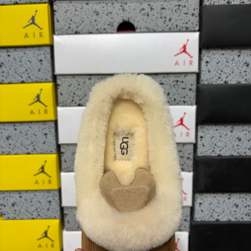 UGG Ansley Moccasin Slipper – Chestnut (Style #W1171391) | Sizes 35–40