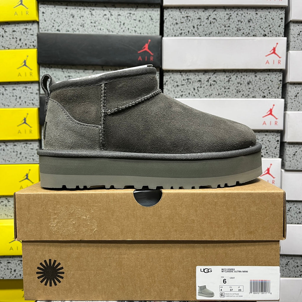 UGG Snow Boots – Grey with 3cm Heel (Style #1135093) | Sizes 35–40