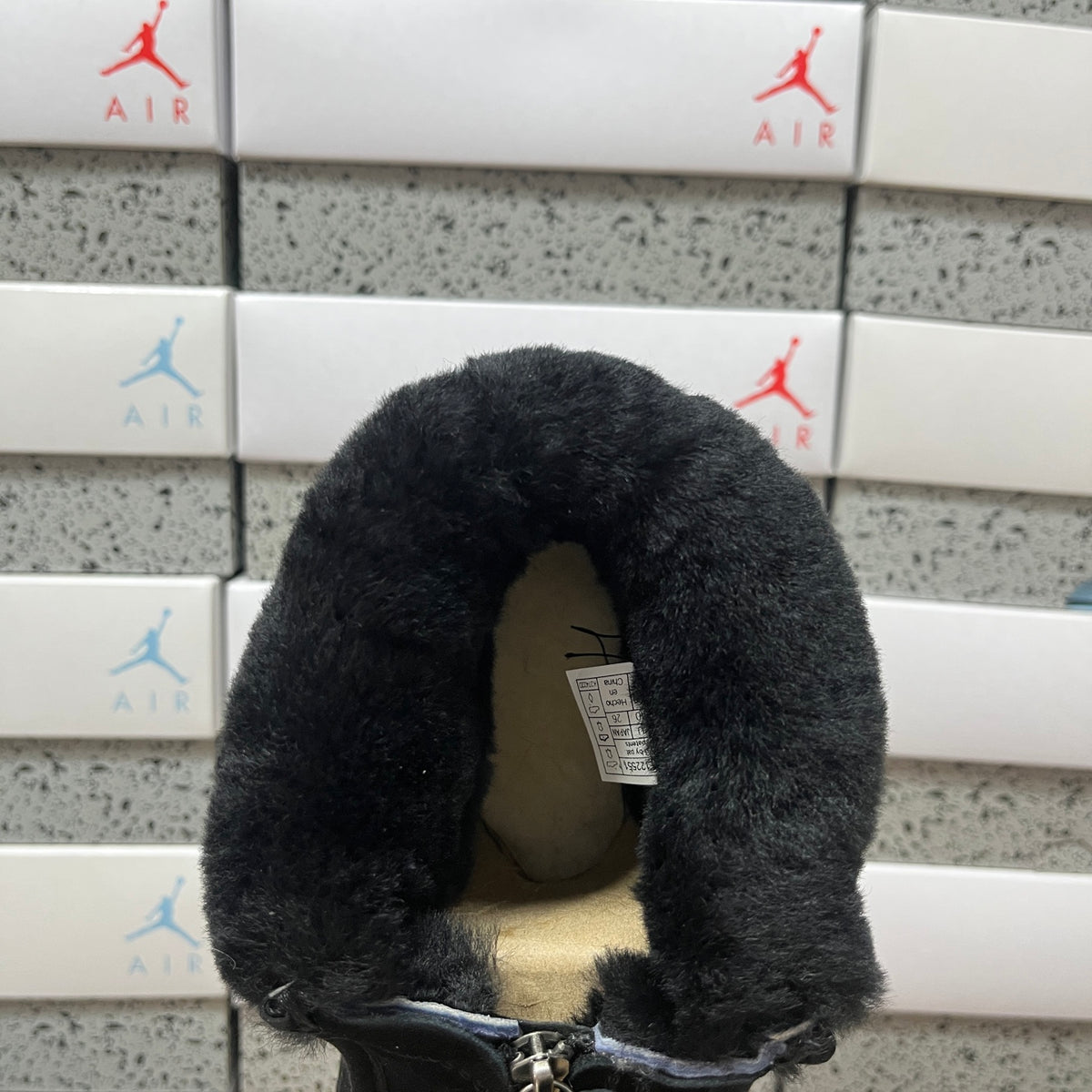 UGG Funkette Boot – Black (Style #2551) | Sizes 35–40
