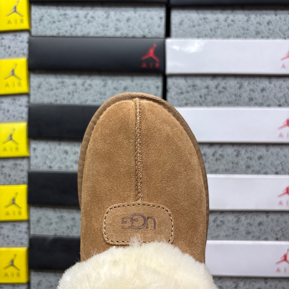 UGG Snow Boots – Chestnut Lightweight (Style #1134810) | Sizes 35–40