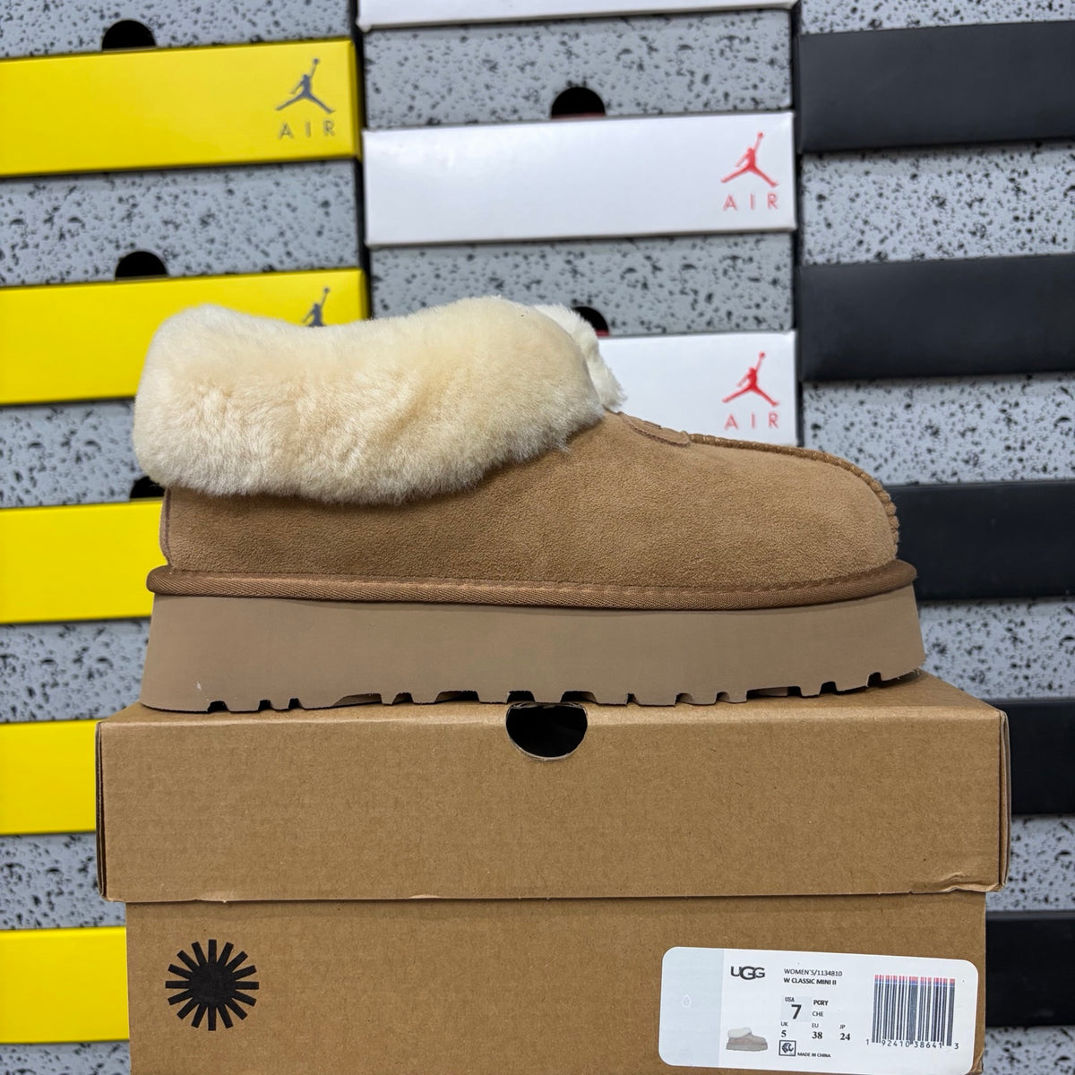 UGG Tazz Platform Slipper – Chestnut (Style #4810-3) | Sizes 35–40