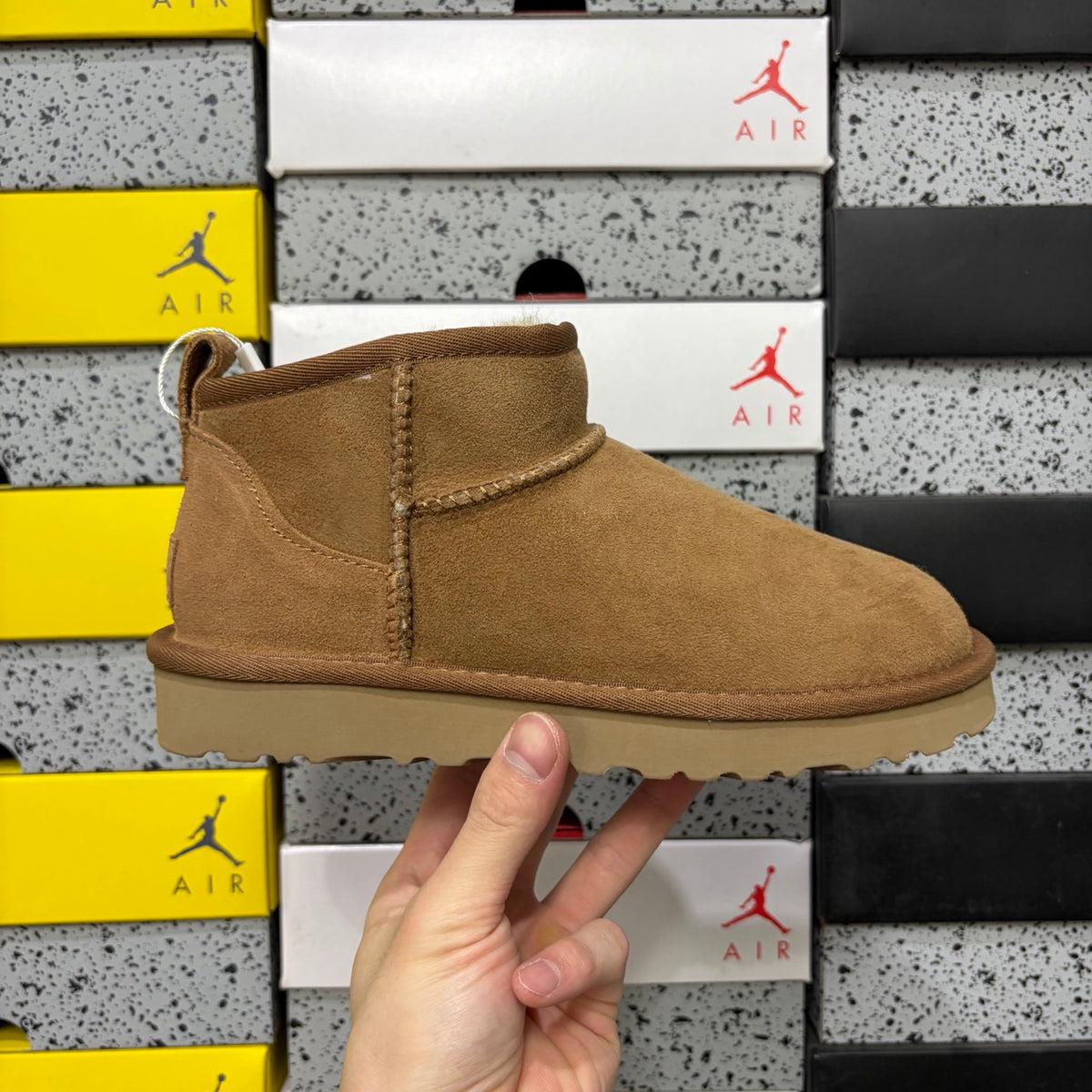 UGG Classic Mini II Boot – Chestnut (Style #W1116109) | Sizes 35–44