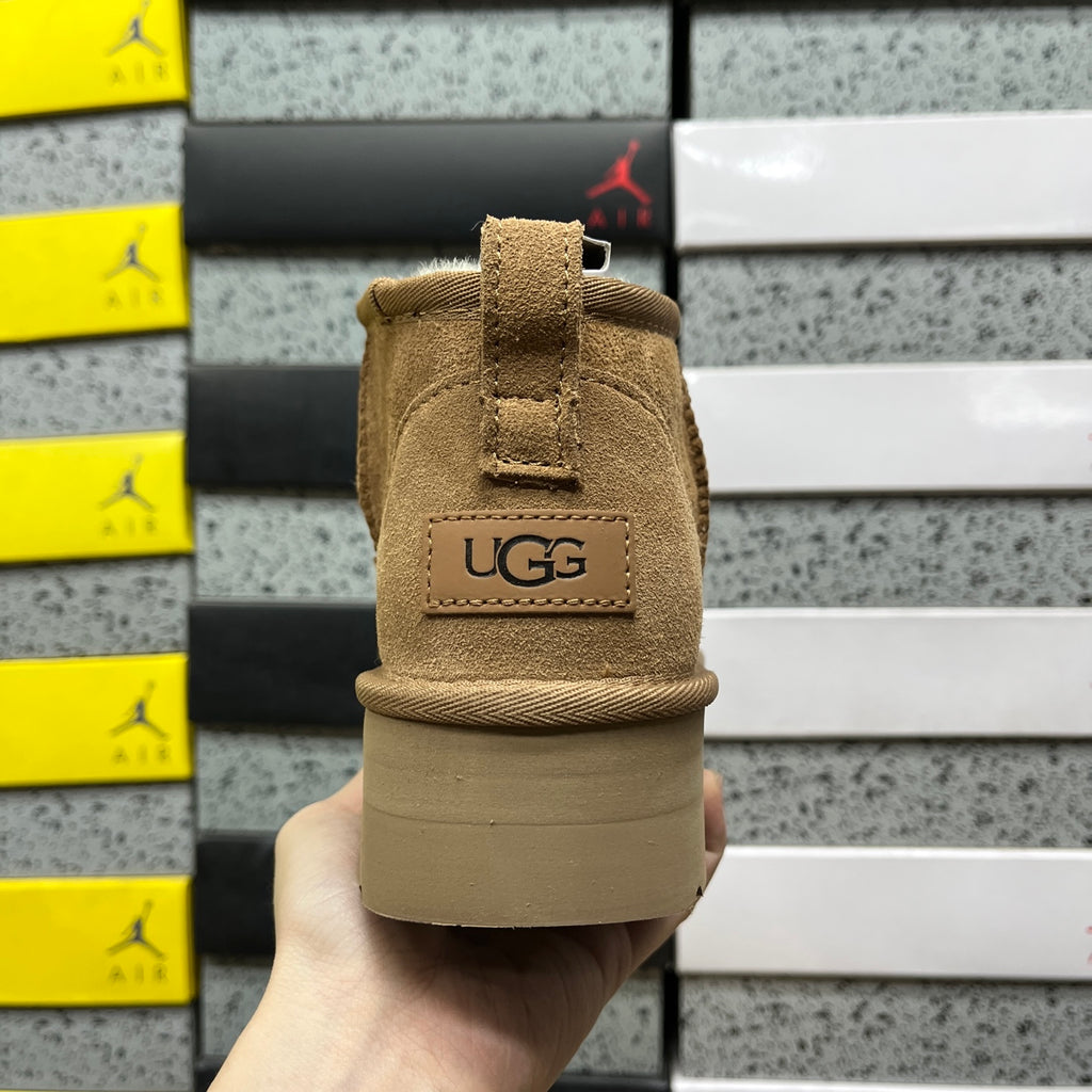 UGG Snow Boots – Chestnut with 3cm Heel (Style #1135093) | Sizes 35–40